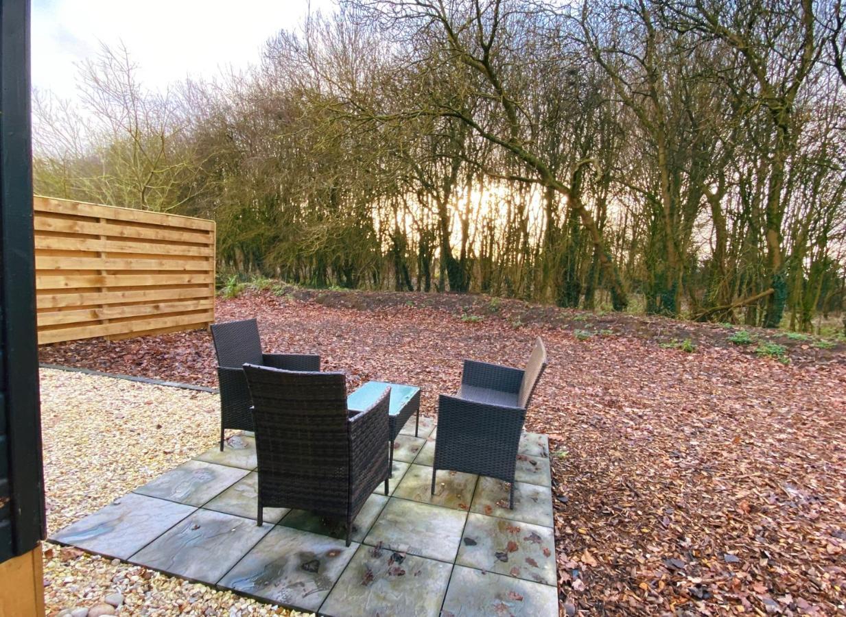 Squirrel Lodge At Owlet Hideaway - With Hot Tub, Near Йорк Екстер'єр фото